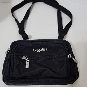 Baggallini Black TRIPLE ZIP Small Crossbody/Belt Bag,  NWOT☆